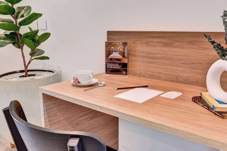Minimalist desk, perfect for home office