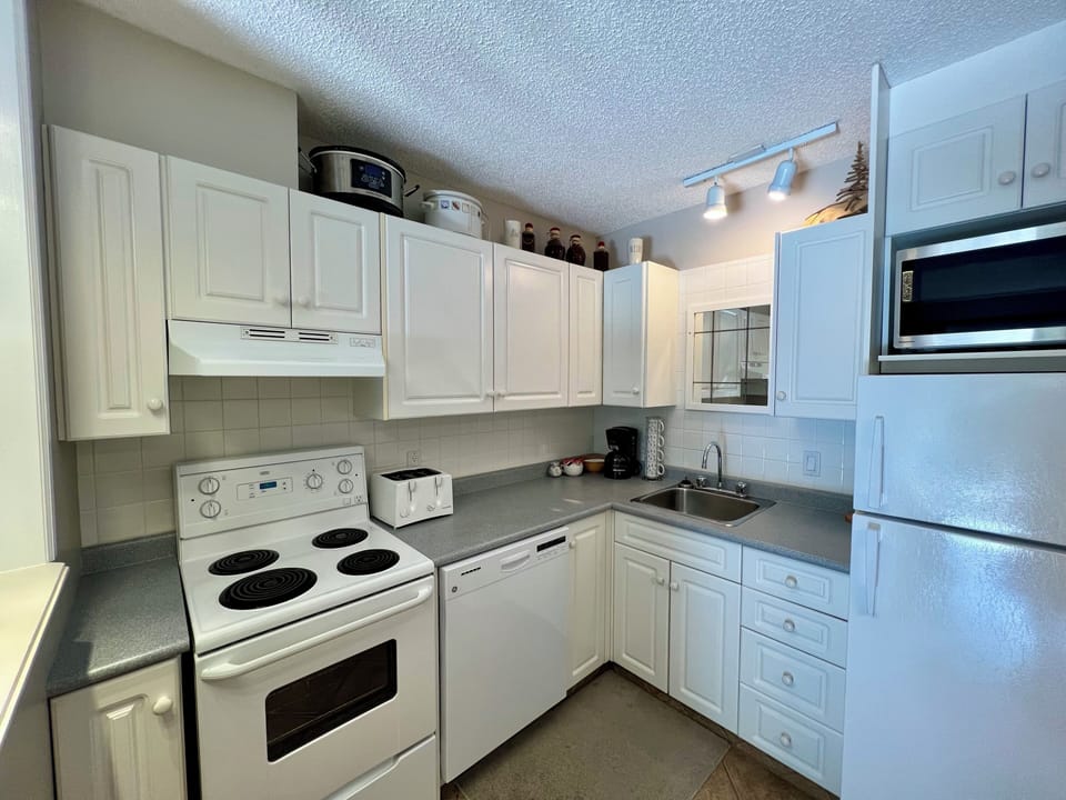 Compact fully stocked kitchen to feed the crew.