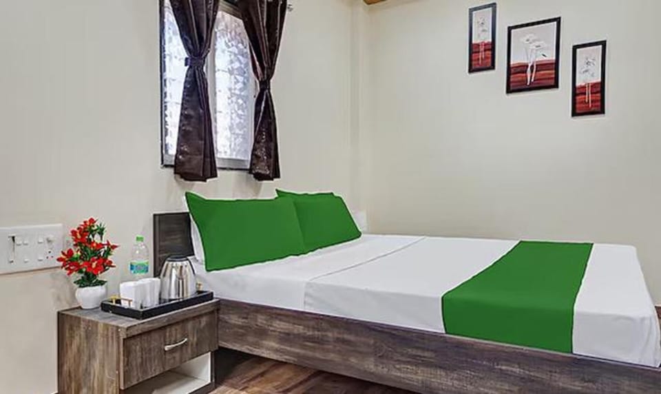 Egyptian cotton sheets, premium bedding, in-room safe, free WiFi