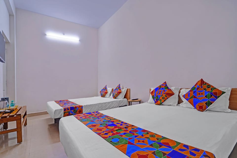 Egyptian cotton sheets, premium bedding, in-room safe, free WiFi