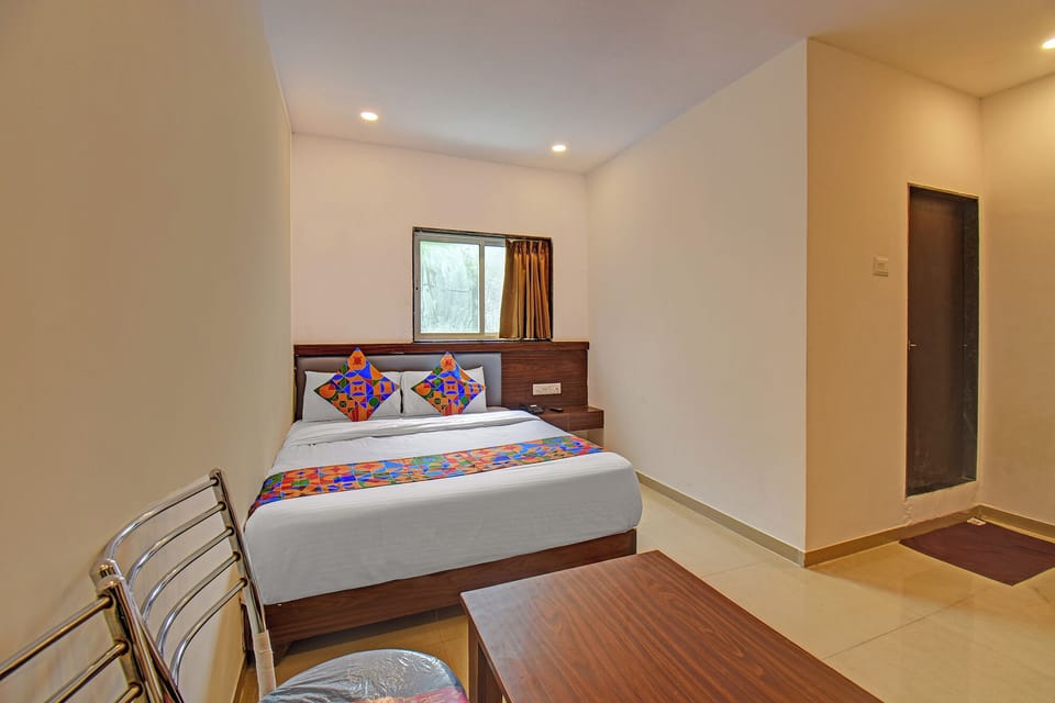Deluxe Room | Egyptian cotton sheets, premium bedding, in-room safe, free WiFi