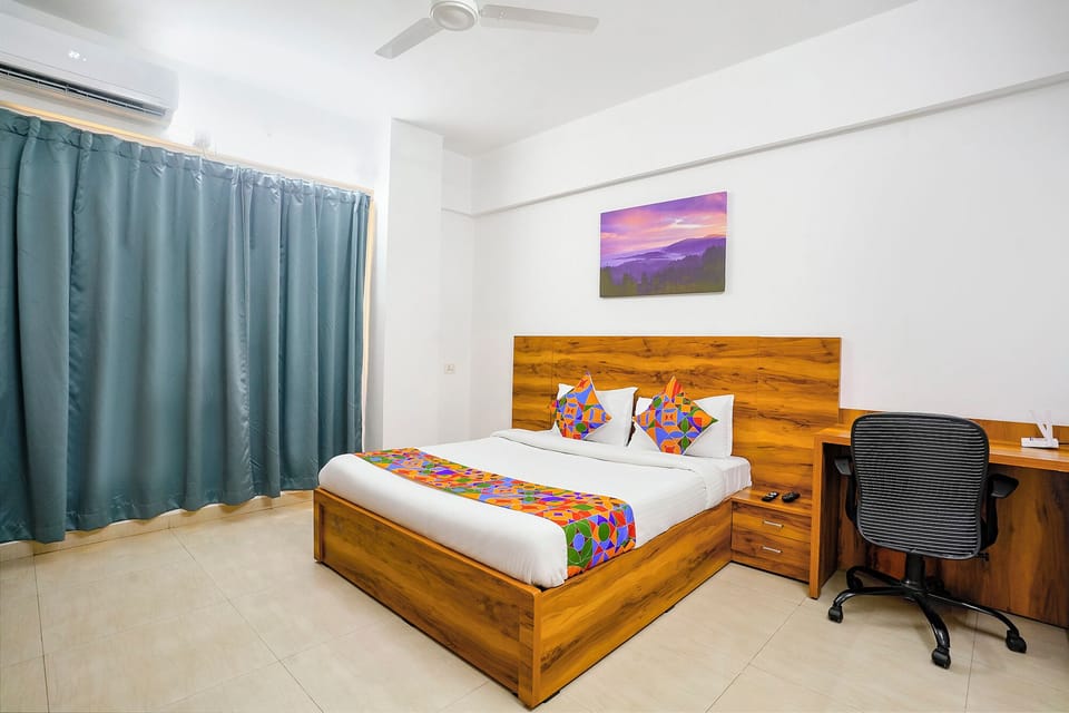 Deluxe Room | Egyptian cotton sheets, premium bedding, in-room safe, free WiFi