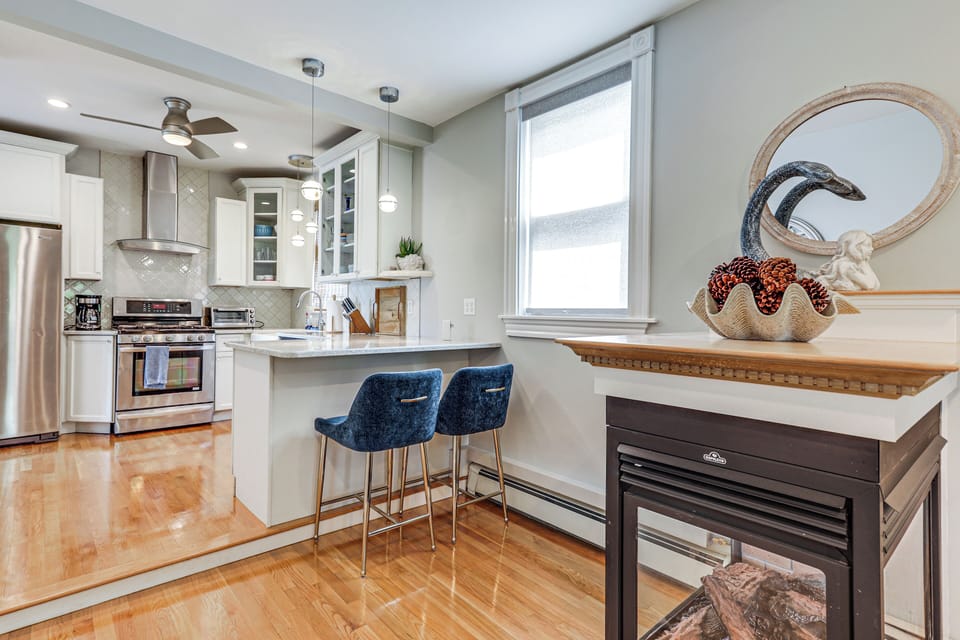Apartment (2 Bedrooms) | Front of property