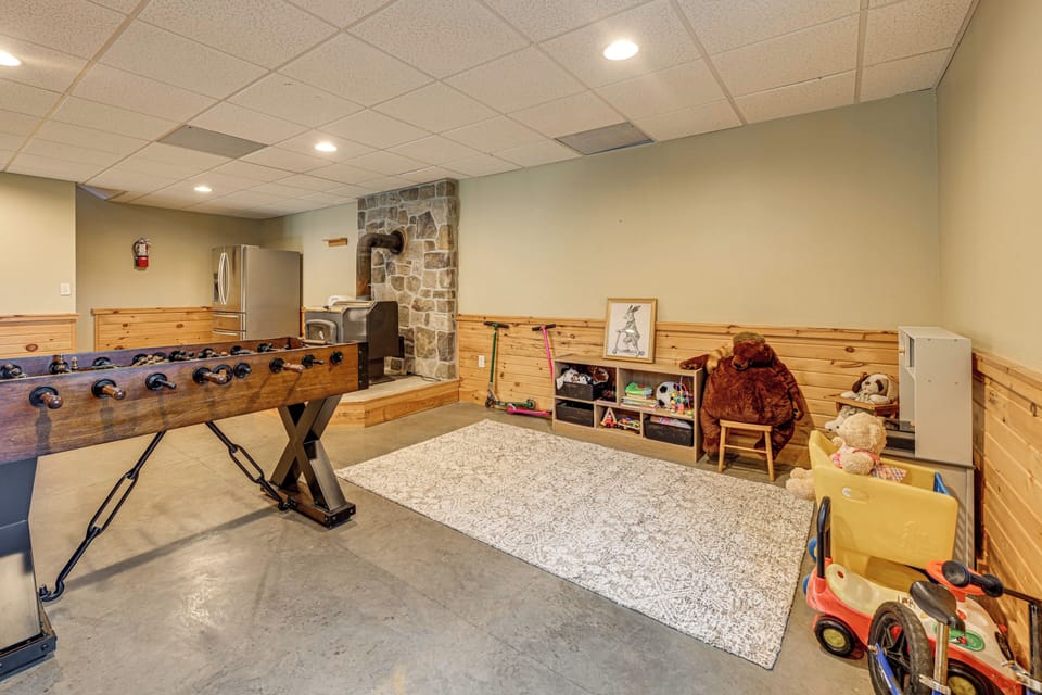 House (6 Bedrooms) | Interior