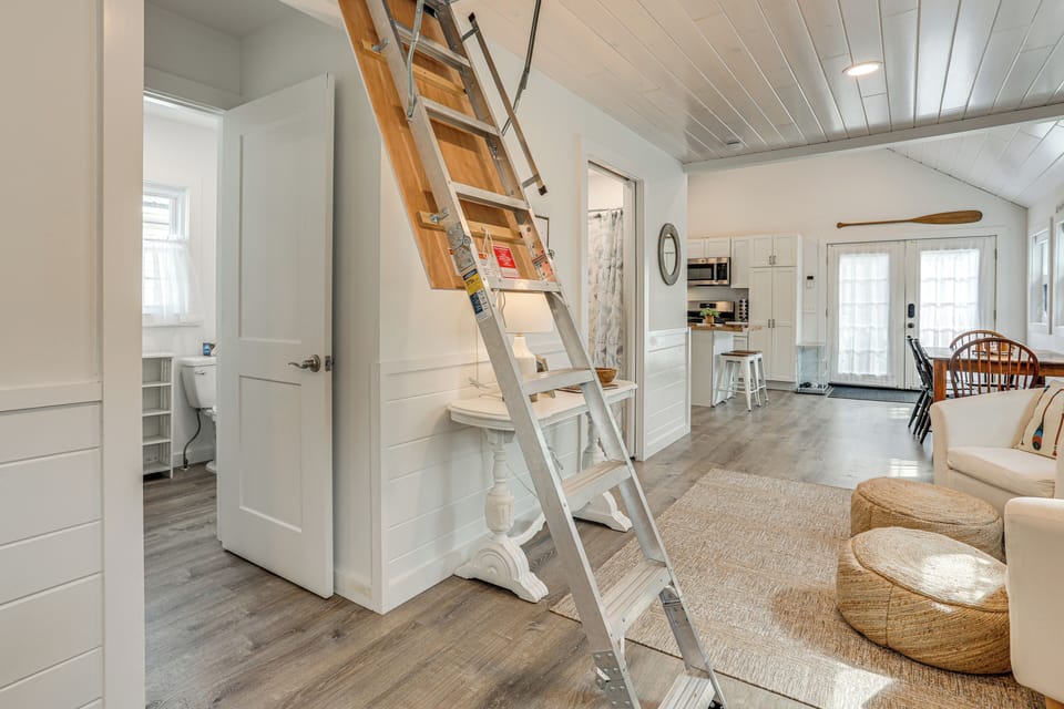 House (2 Bedrooms) | Interior