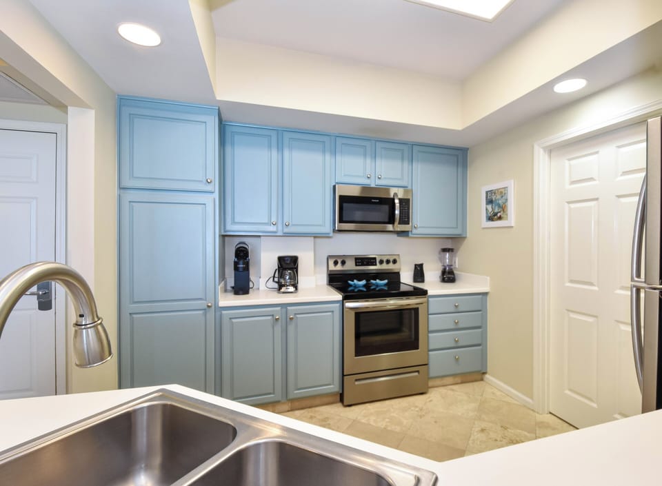 Silver Beach Towers E502 - Fully Equipped Kitchen