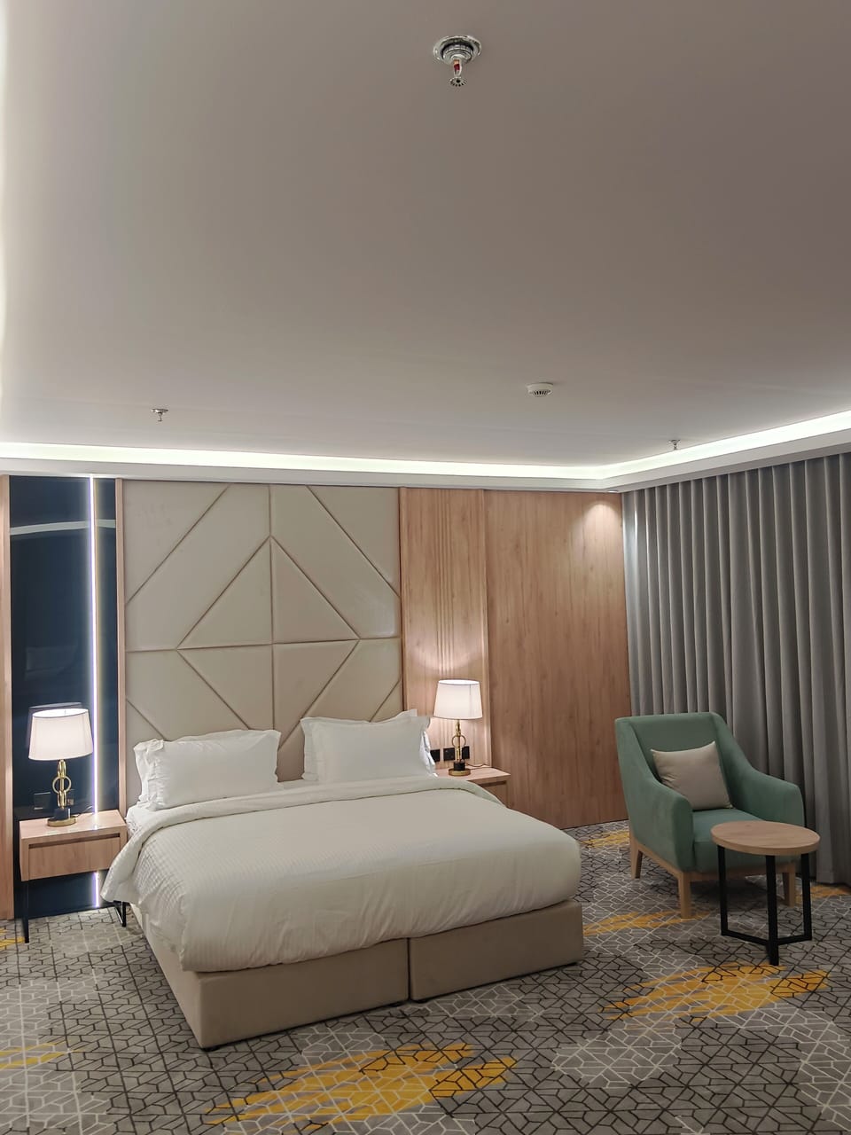 Junior Suite, City View | Premium bedding, in-room safe, laptop workspace, blackout drapes