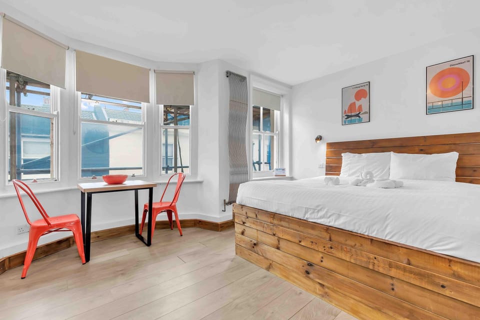 Perfect location, walking distance to Brighton Pier