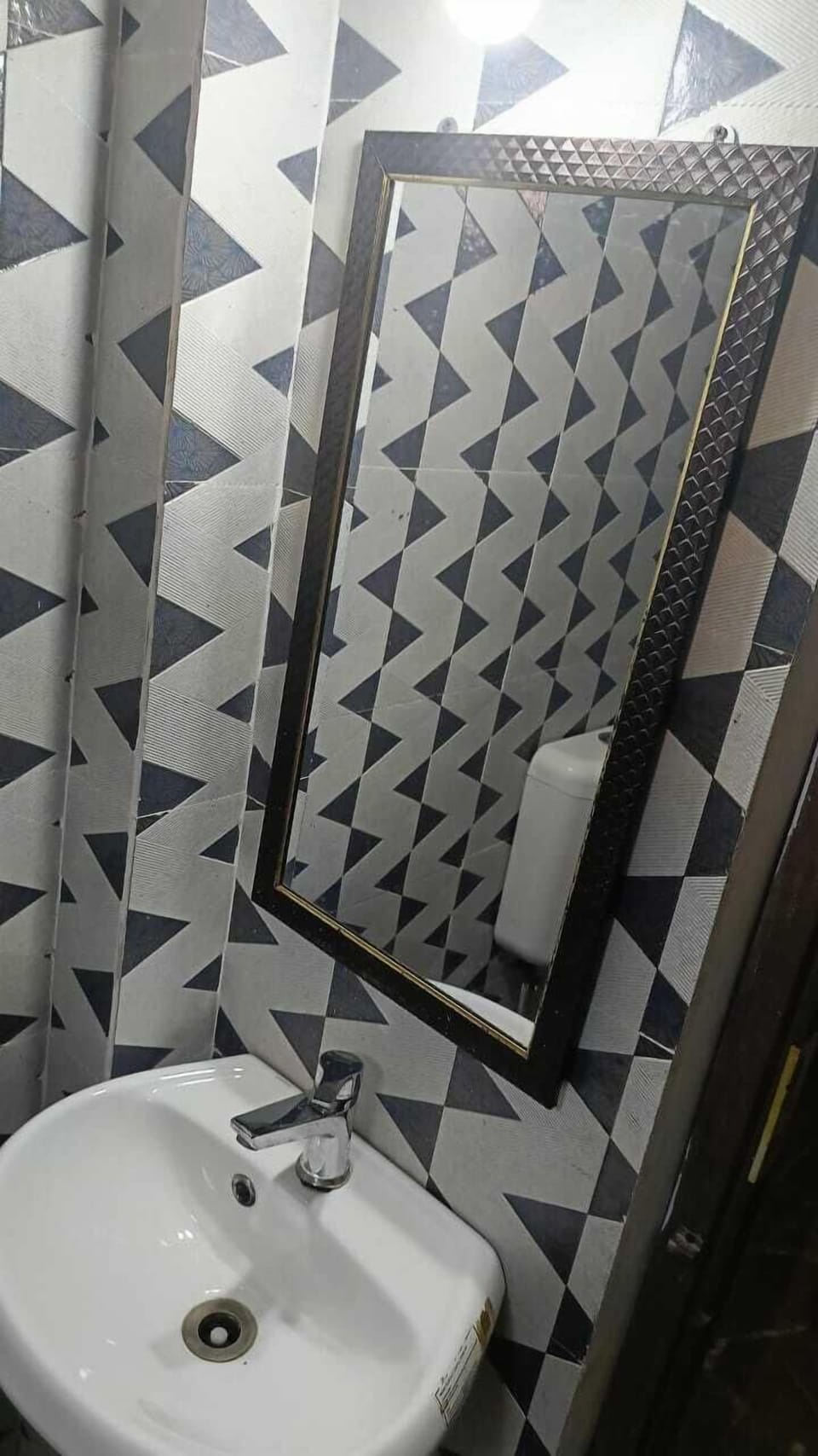 Triple Room | Bathroom | Shower, soap, shampoo