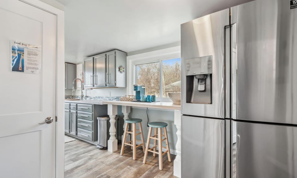 Kitchen includes all cookware - but great restaurants nearby. Keurig for coffee.
