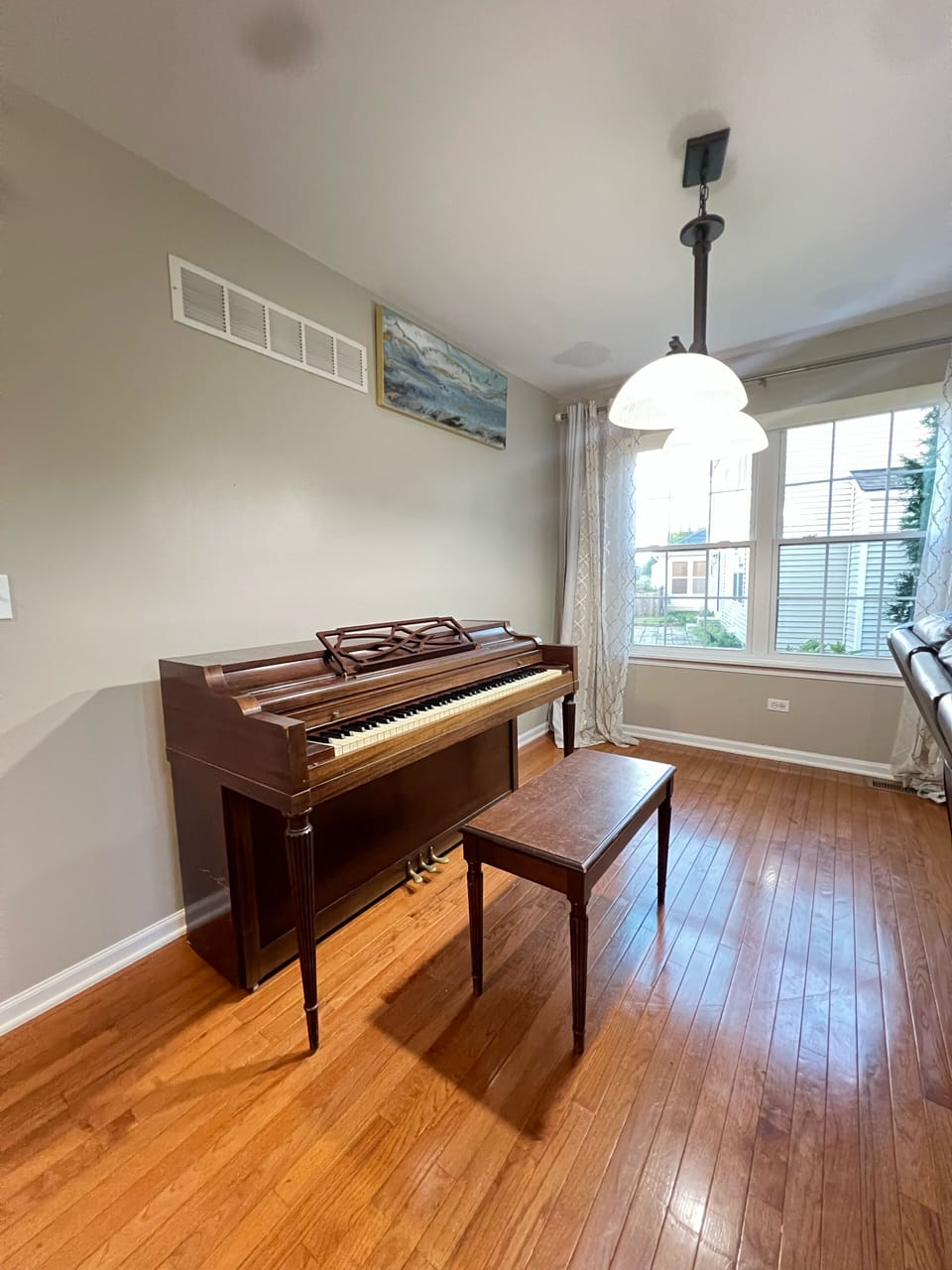 Family House, 4 Bedrooms | Living area | Printers