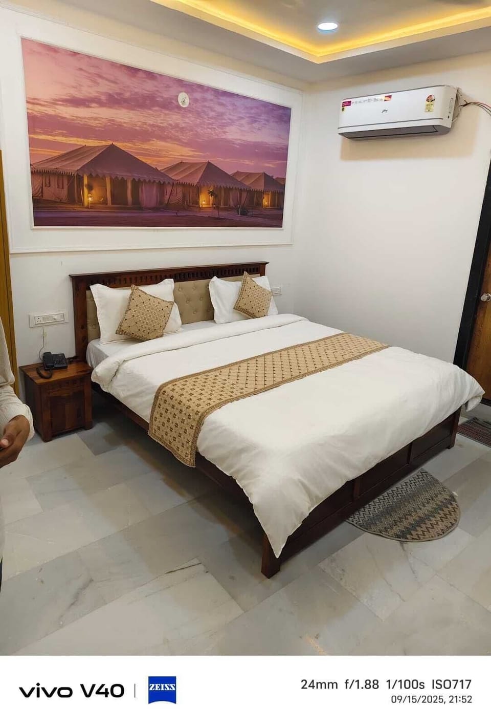 Deluxe Double Room | Free WiFi