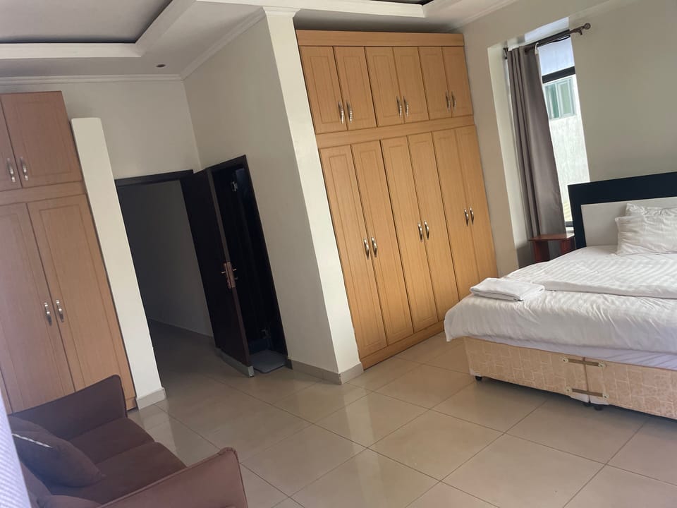 Double Room, Balcony, City View | In-room safe, desk, blackout drapes, soundproofing