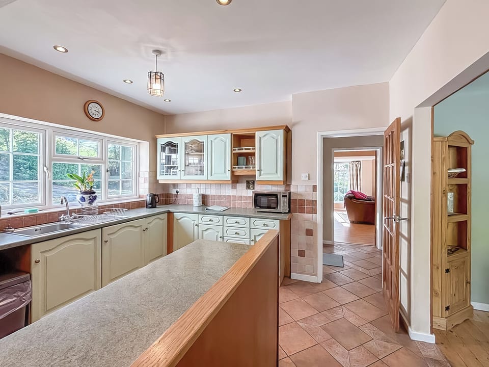 Kitchen | Brithdir, Welshpool