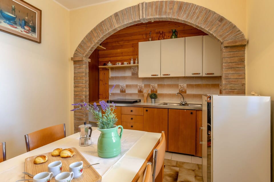 Furniture, Interior Design, Wall, Wood, Flooring, Ceiling, Lighting, Table, Floor, Kitchen