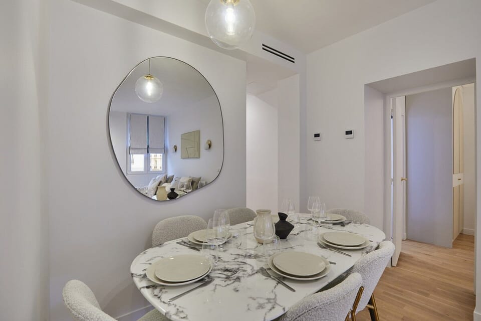 Apartment | Dining