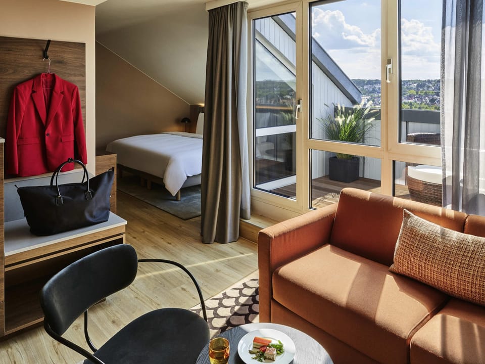 Junior Suite, 1 Double Bed | Premium bedding, in-room safe, desk, blackout drapes