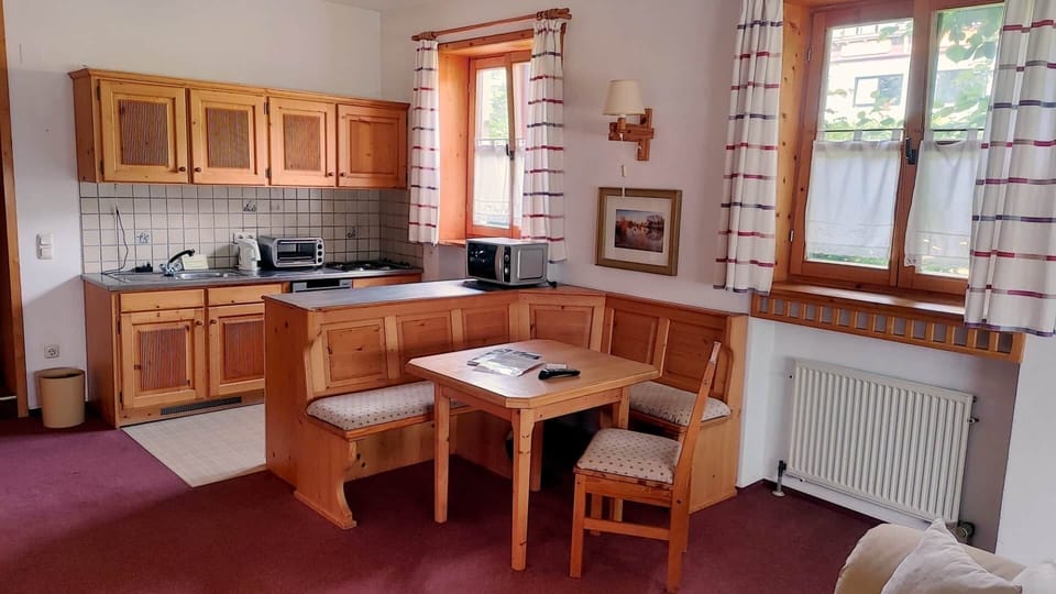 Wohnung 3 Küche Essen 1
