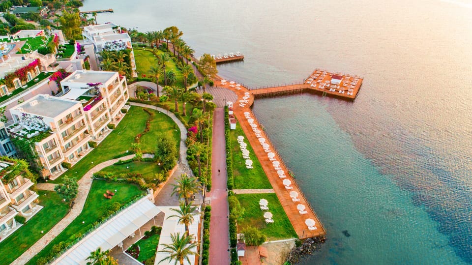 Private beach, beach cabanas, sun loungers, beach umbrellas