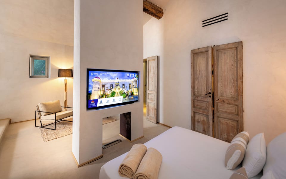 Grand Suite Vinarium | Premium bedding, pillowtop beds, minibar, in-room safe
