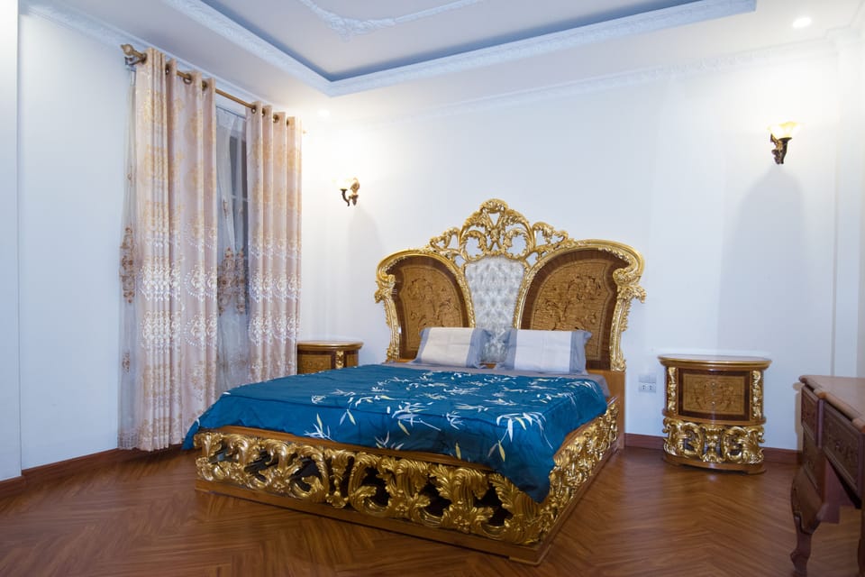 Deluxe Double Room, 1 King Bed, Balcony, City View | Free WiFi