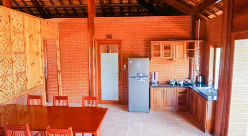 Superior Shared Dormitory, Garden View | Desk, soundproofing, WiFi (free), individually decorated