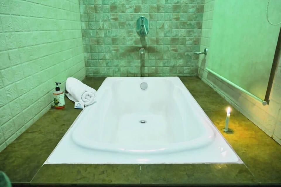Superior Room | Bathroom