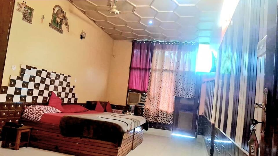 Superior Room, Air conditioning | Rollaway beds, free WiFi, bed sheets
