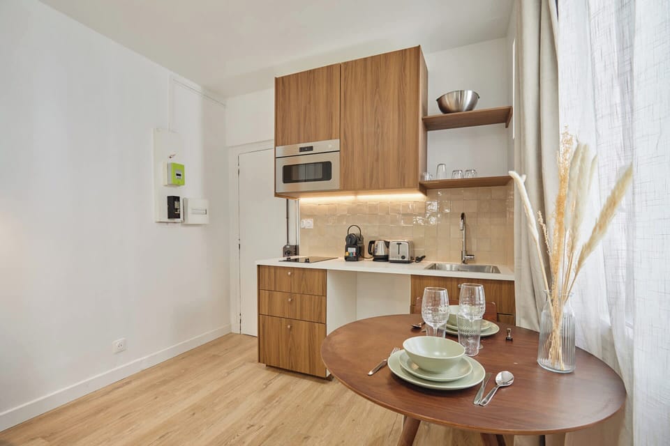 Apartment | Private kitchen | Fridge, microwave, coffee/tea maker, electric kettle