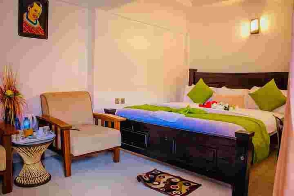 Standard Double Room | WiFi (free), bed sheets