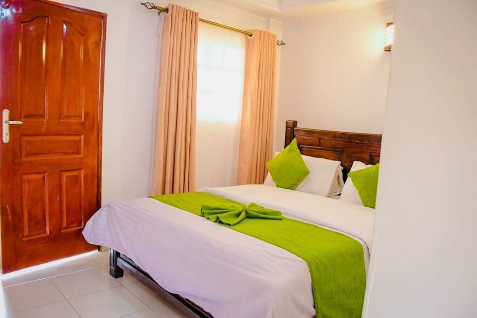 Executive Double Room | WiFi (free), bed sheets
