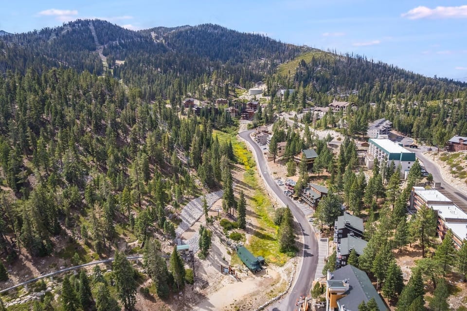 Condo, 2 Bedrooms | Aerial view
