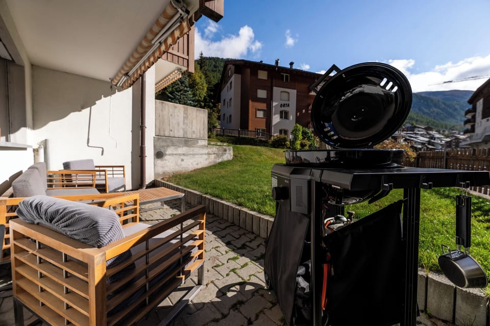 Condo, 1 King Bed with Sofa bed, Non Smoking, Mountain View | Terrace/patio