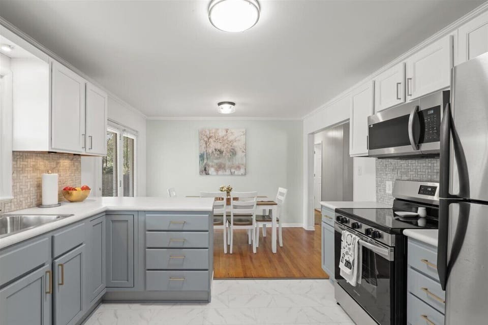 Kitchen/ Dining Rom