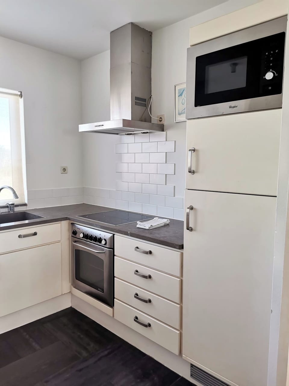 Apartment, 2 Bedrooms, Balcony, Sea View | Private kitchen | Espresso maker, electric kettle