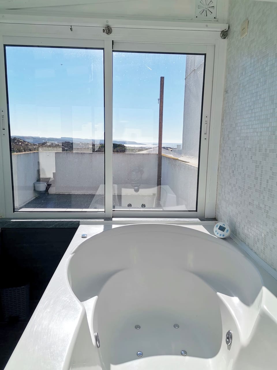 Apartment, 2 Bedrooms, Balcony, Sea View | Private spa tub