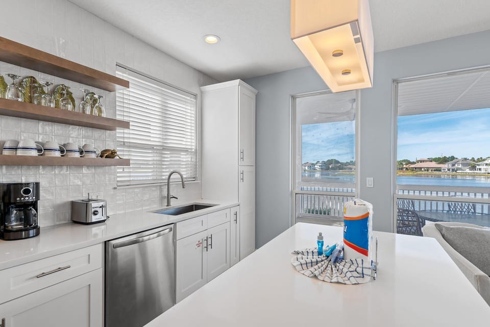 Condo, Multiple Beds (Destiny Beach Villas #23B) | Private kitchen | Oven, toaster