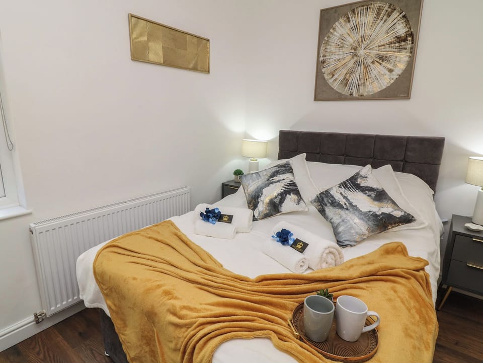 1 bedroom, individually decorated, individually furnished, free WiFi