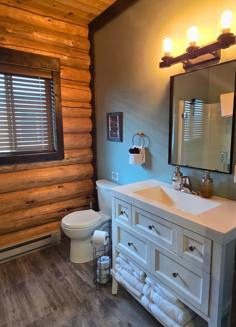 Full Bathroom