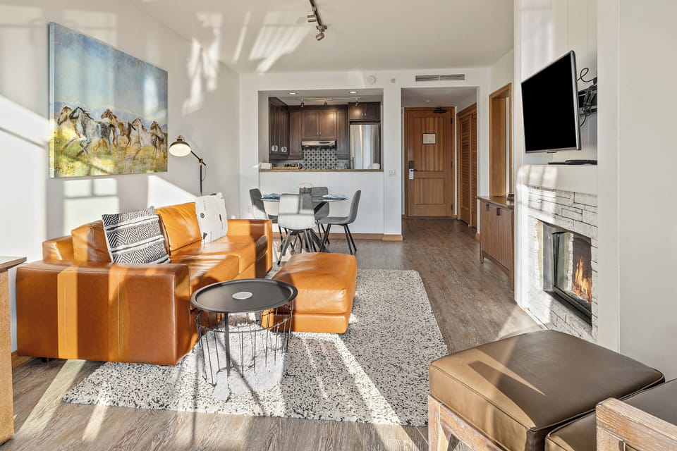 - Queen sleeper sofa
- Fireplace
- Balcony
- TV (not smart)
