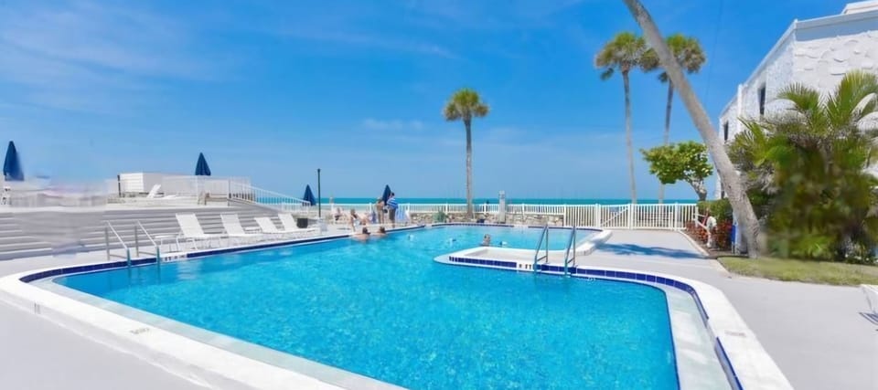 outdoor pool, large lounge area, ocean/beachfront