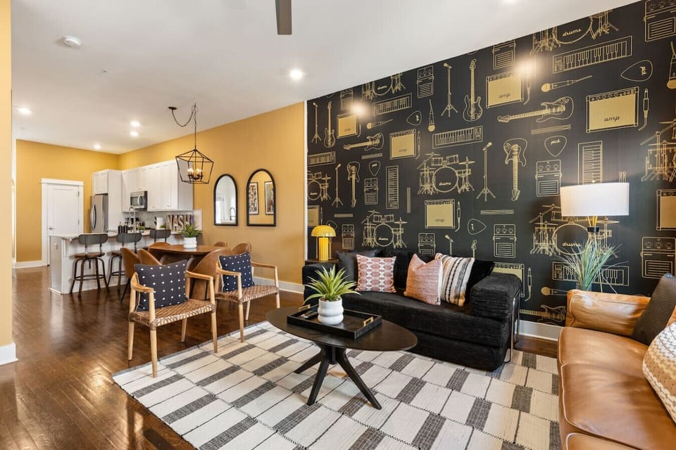 Spacious living room with a Sleeper Sofa,  plenty of seating and a Smart TV for your entertainment.