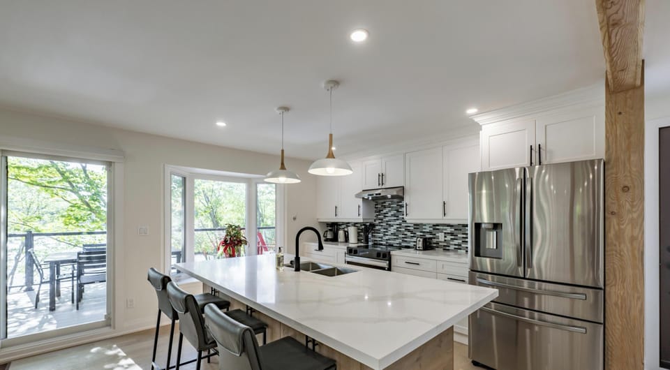 Kitchen &amp; Bar Seating