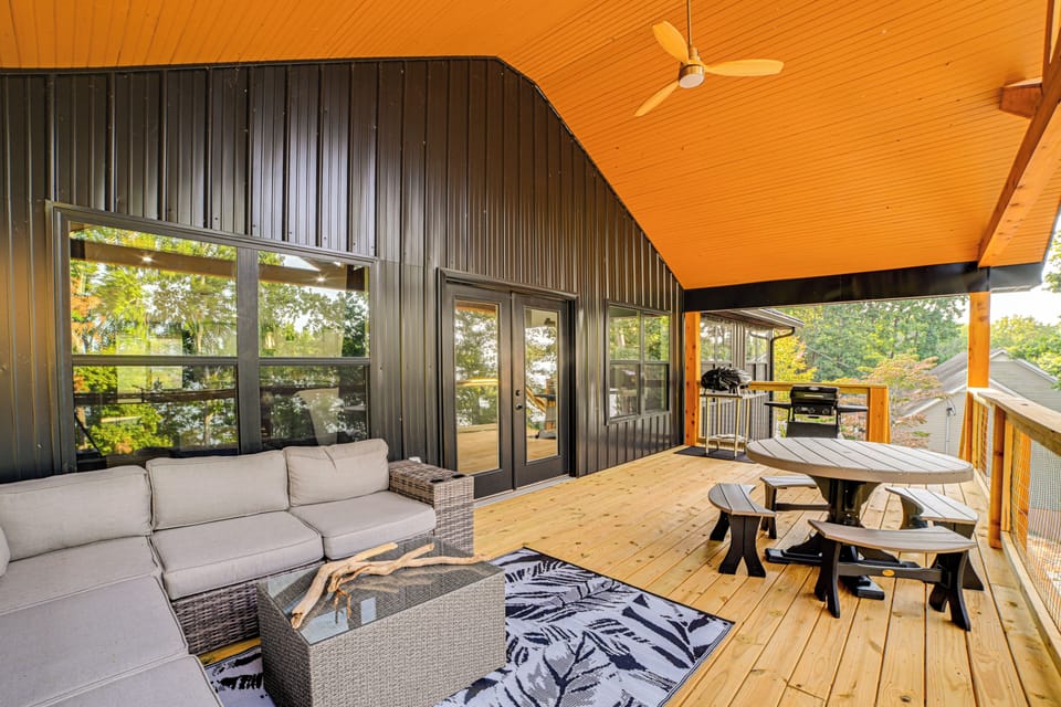 Cadiz Vacation Rental | 4BR | 2.5BA | 2,400 Sq Ft | 5 Steps to Enter