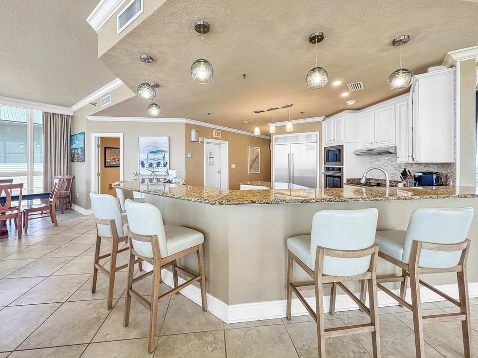 Condo, Multiple Beds, Balcony, Ocean View (Oceania 2) | Private kitchen