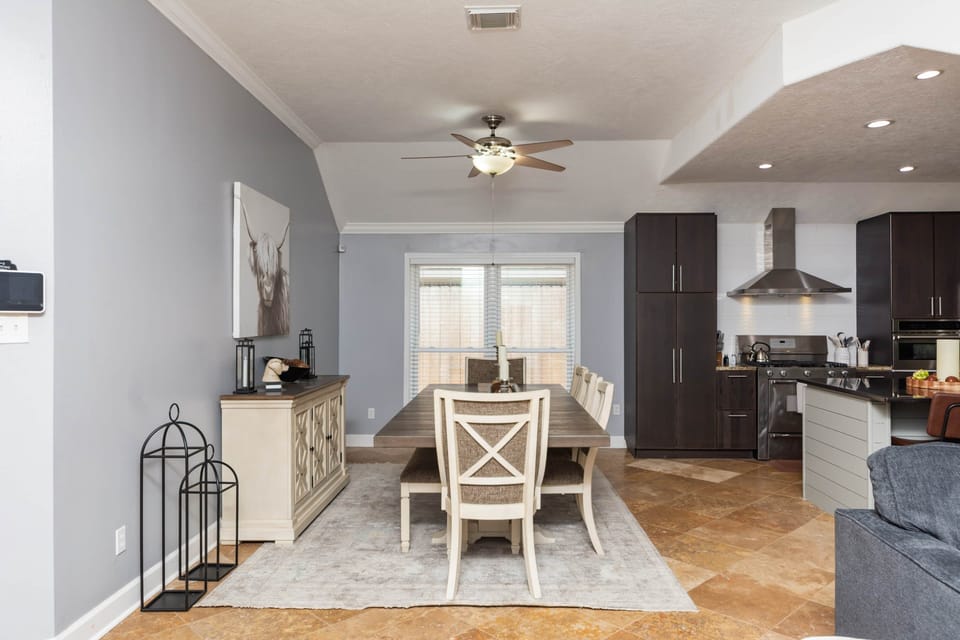 Dining area v1