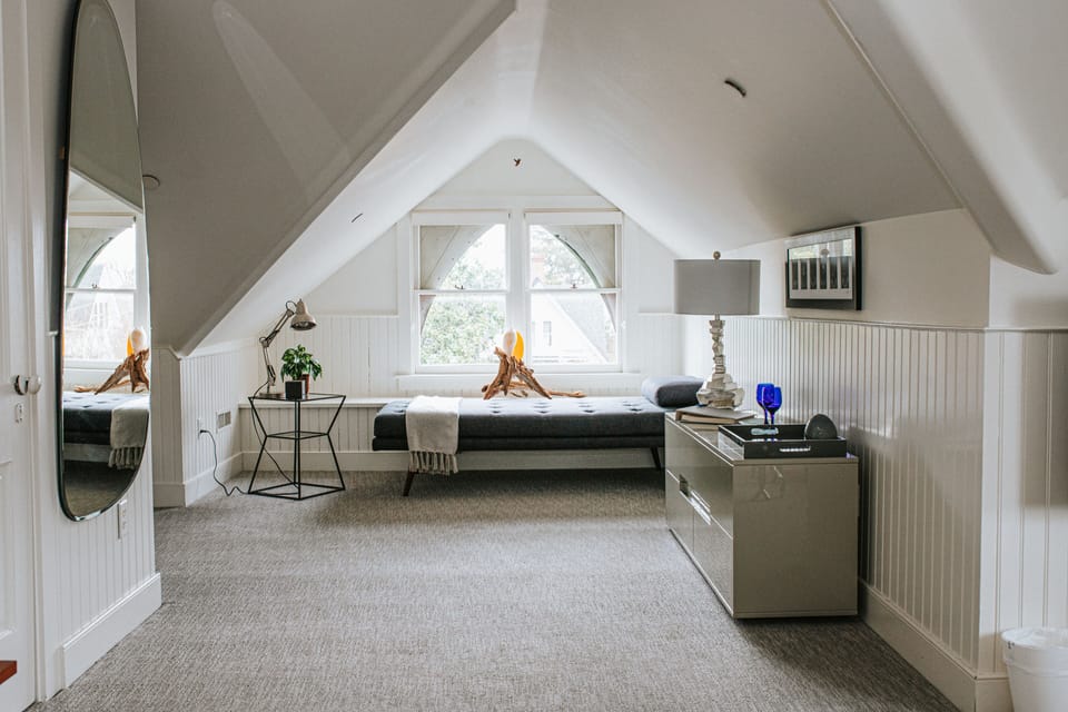 Executive Triple Room, Multiple Beds, Ensuite | Egyptian cotton sheets, premium bedding, down comforters, pillowtop beds