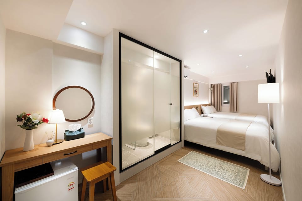 Family Twin Room | Free WiFi, bed sheets