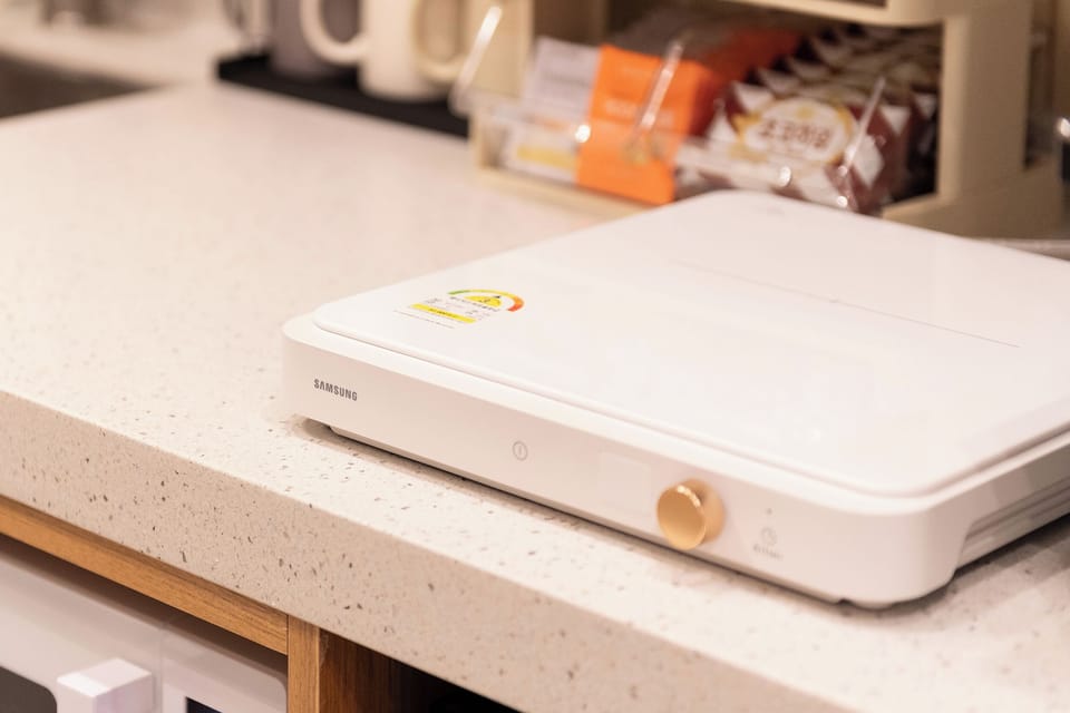 Mini-fridge, microwave, stovetop