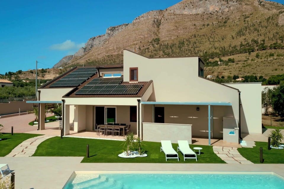 Building Exterior, Garden, Outdoor, Pool, Scenic View